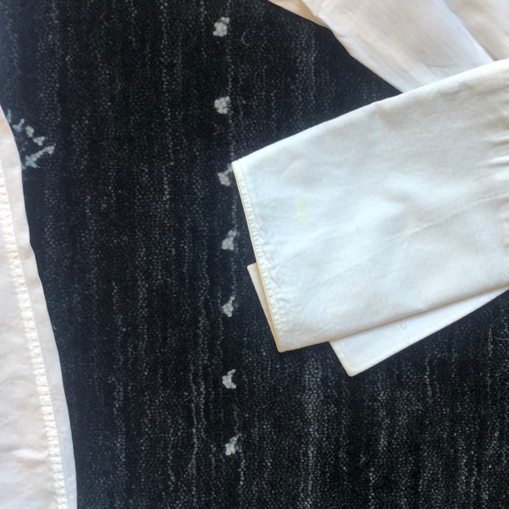 Elie Tahari white button down - Picture 7 of 9